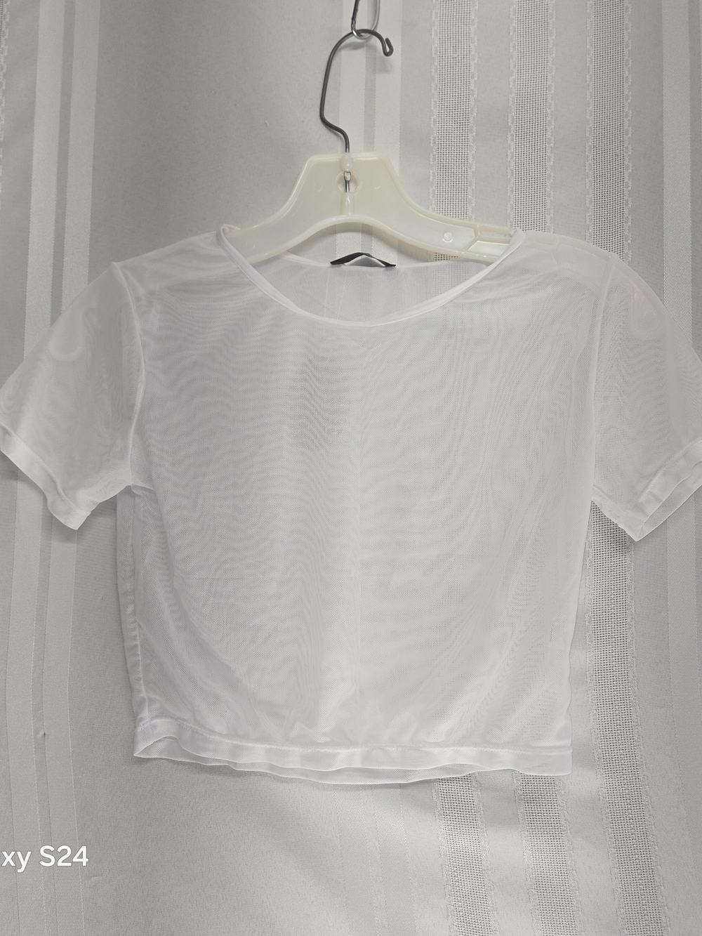 ADOME Women's White MESH CROP TOP Short-Sleeve SIZE SMALL
